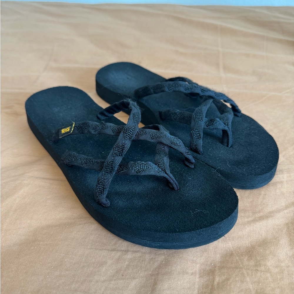 Teva Womens Olowahu 6840 Casual Slip on Blue Black Flip Flops Sandals
Size 10 - Picture 2 of 6
